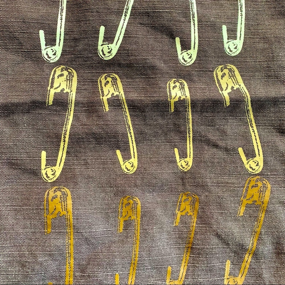 *HP* YSL Safety Pin Tote Bag - Picture 3 of 9